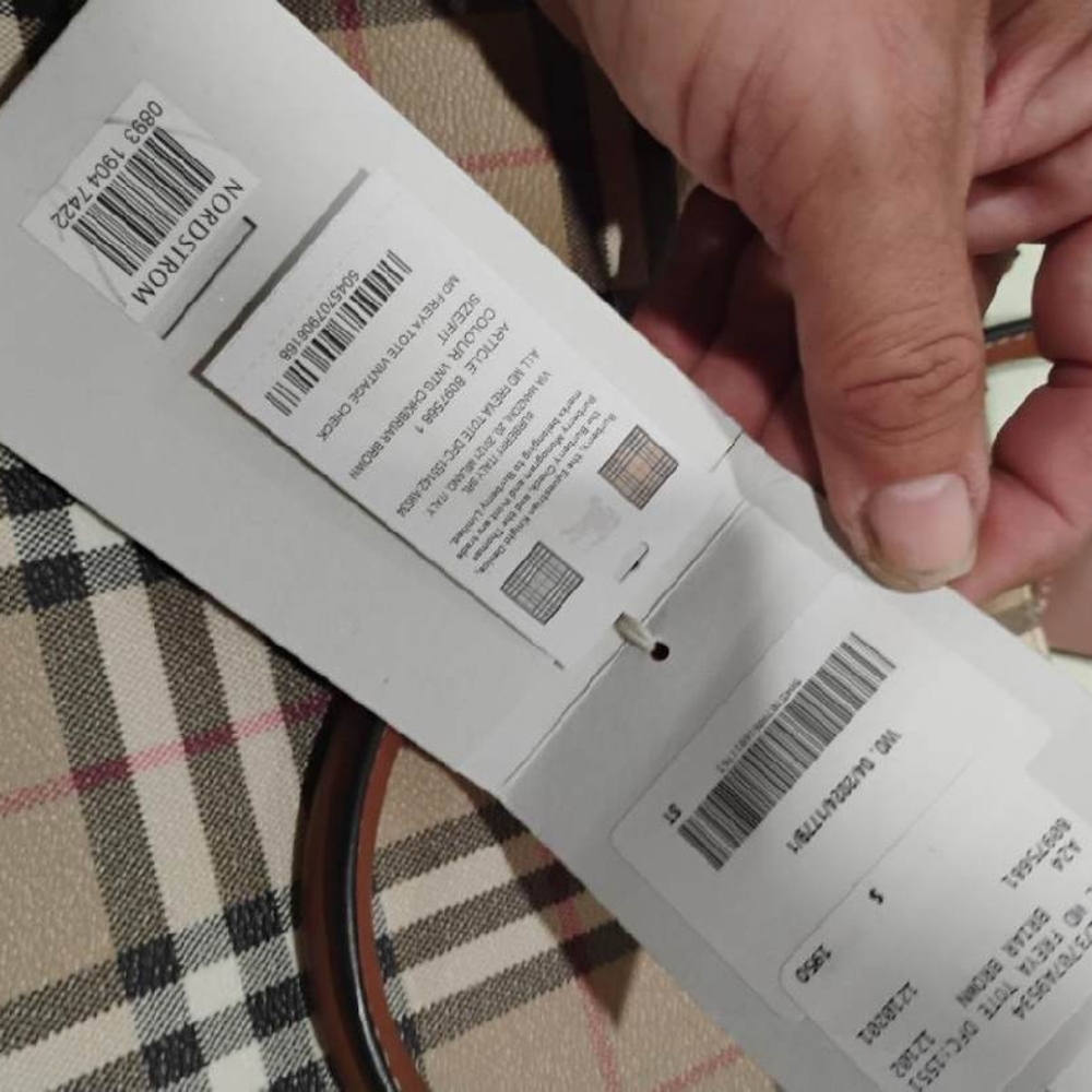 Brand New With tags on it still never worn burberry toto Freya - Picture 3 of 8